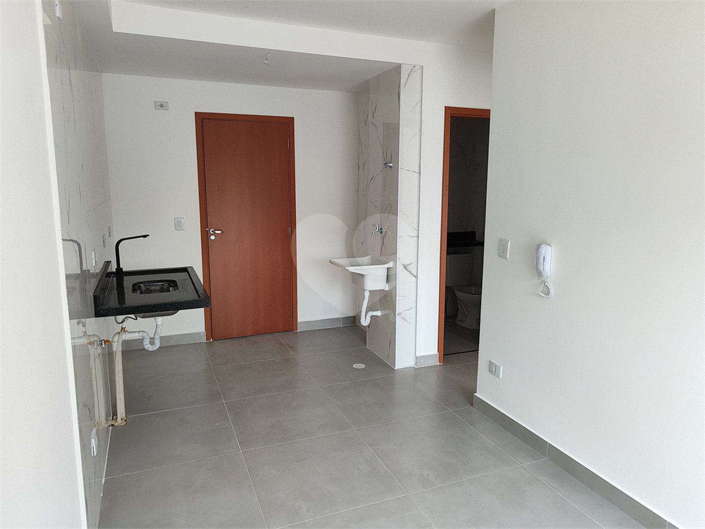 Apartamento à venda com 1 quarto em Vila Vitório Mazzei, São Paulo, SP