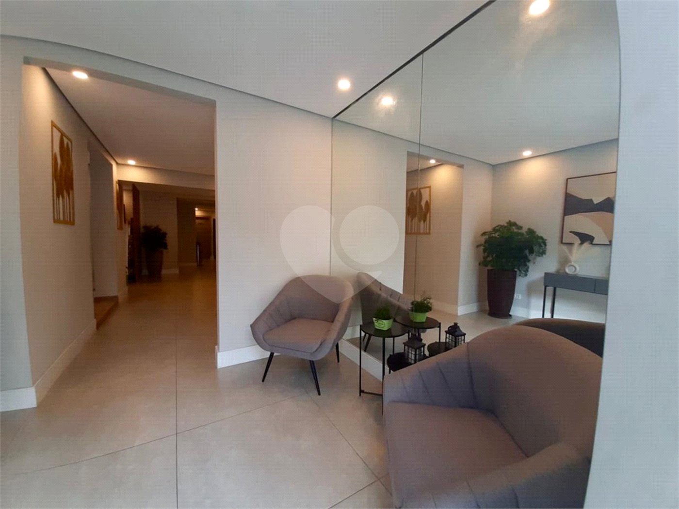 Apartamento para alugar com 3 quartos, sendo 1 suíte, em Vila Olímpia, São Paulo, SP