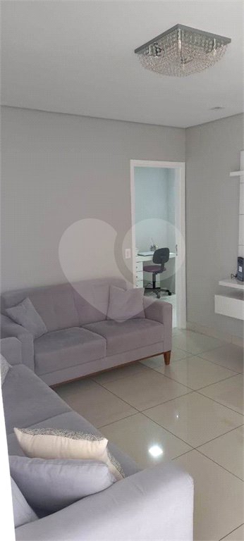Apartamento à venda com 3 quartos, sendo 1 suíte,  em Parque Santana, Mogi das Cruzes, SP