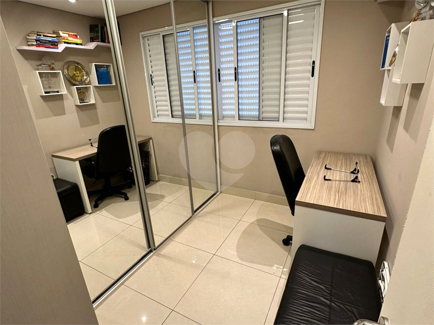 Apartamento à venda com 2 quartos, sendo 1 suíte,  em Jardim Piratininga, Sorocaba, SP