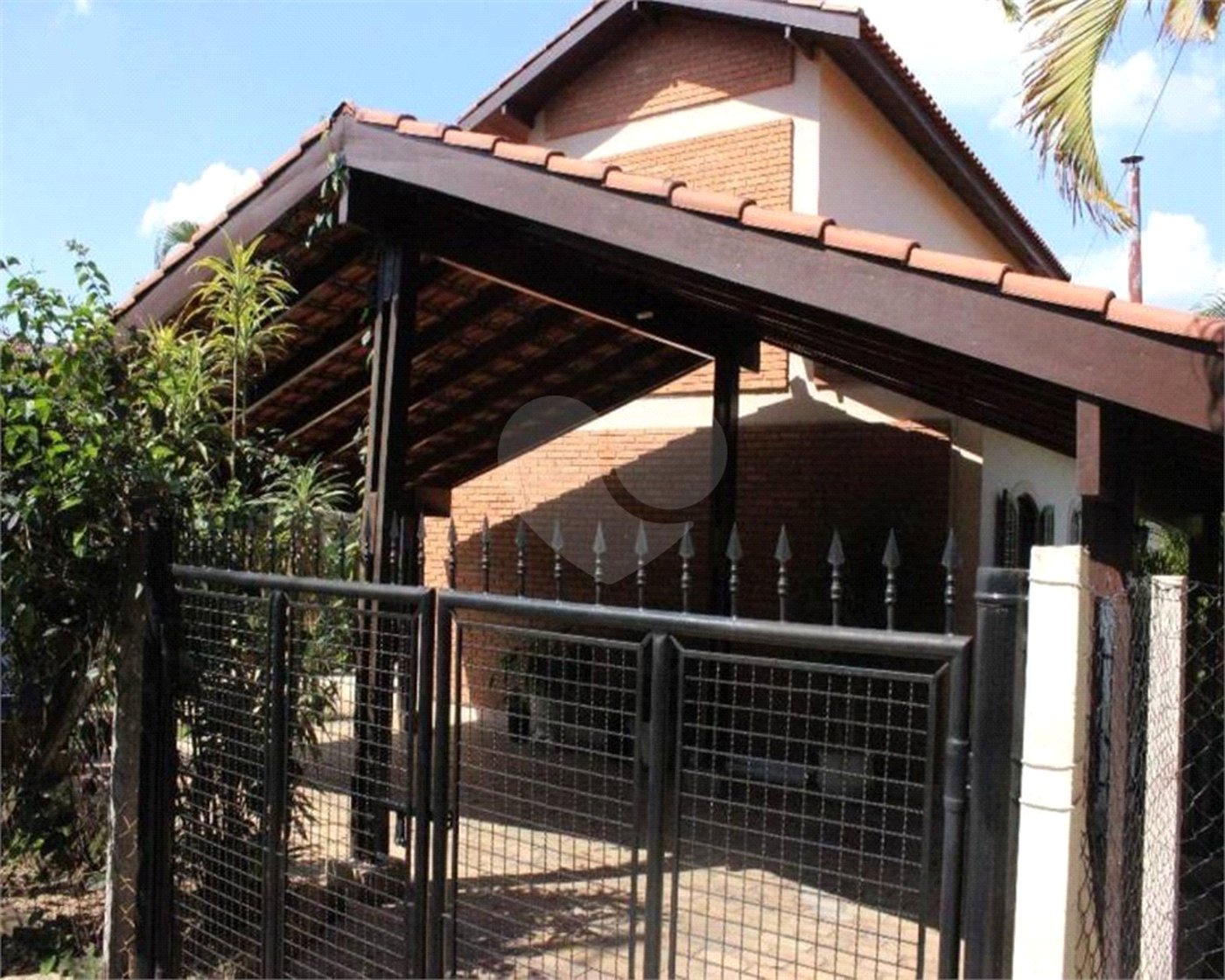 Casa à venda com 4 quartos, sendo 2 suítes, no condomínio Vinhas da Vista Alegre - Lado Sede, Vinhedo - SP