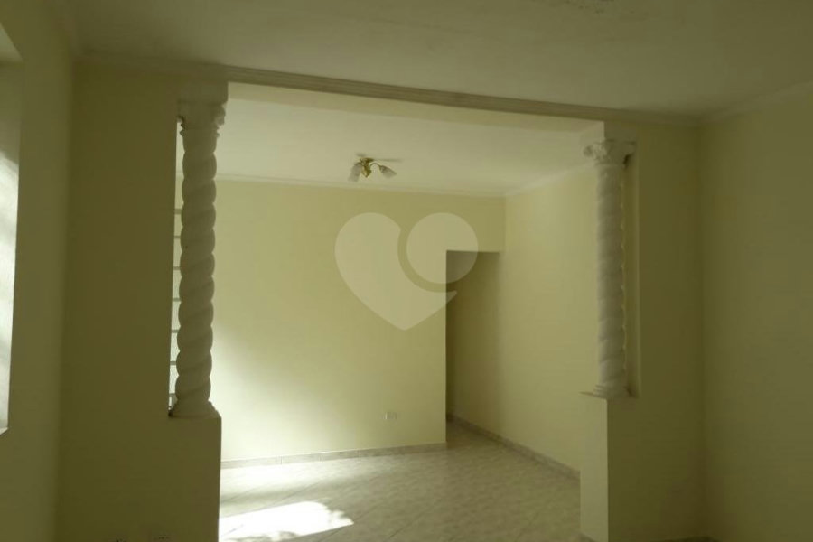 Sobrado à venda com 4 quartos, sendo 2 suítes, em Santana, São Paulo, SP