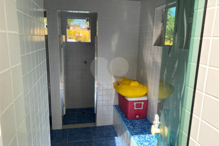 Casa à venda com 5 quartos, sendo 1 suíte,  em Boraceia, Bertioga, SP