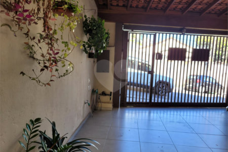 Sobrado à venda com 3 quartos, sendo 1 suíte, em Campo Grande, São Paulo, SP