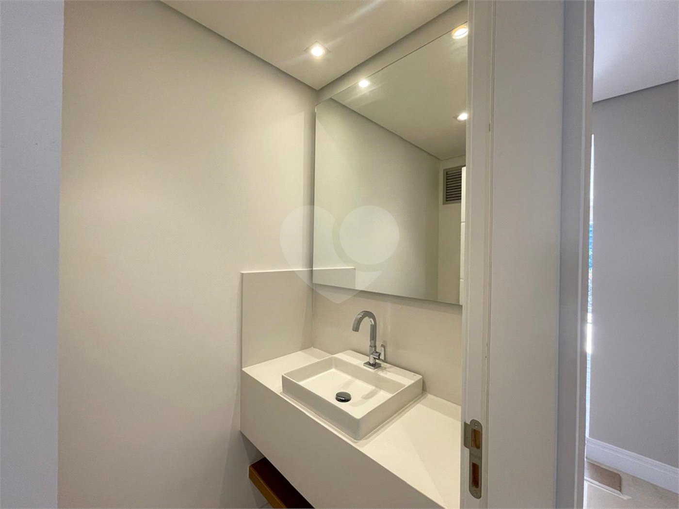 Apartamento à venda com 4 suítes em Alto da Boa Vista, São Paulo, SP