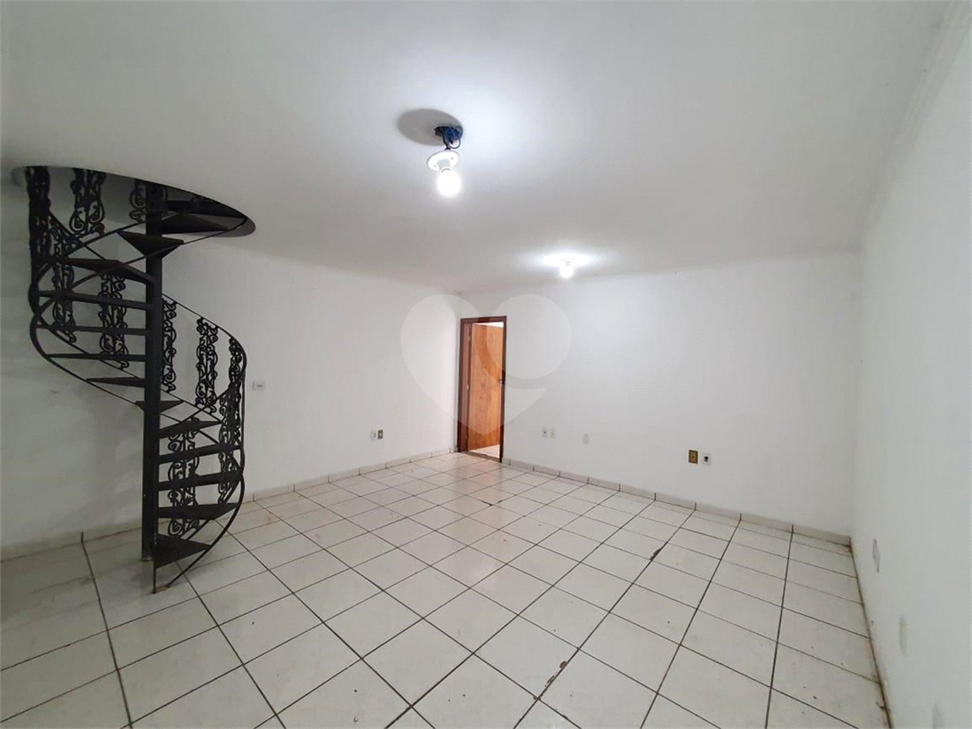 Casa à venda com 3 quartos, sendo 2 suítes, em Vila Independência, Sorocaba, SP