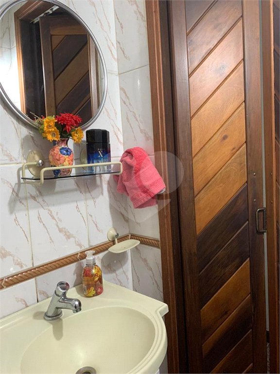 Sobrado à venda com 3 quartos, sendo 1 suíte,  em Vila Sabrina, São Paulo, SP