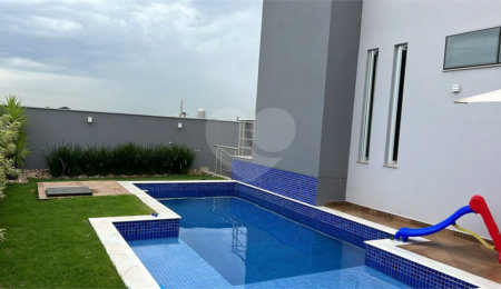 Casa à venda com 7 quartos, sendo 4 suítes, no condomínio Morada do Engenho, Piracicaba - SP