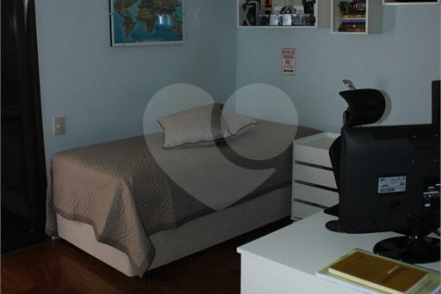 Apartamento à venda com 4 quartos, sendo 3 suítes, em Morumbi, São Paulo, SP