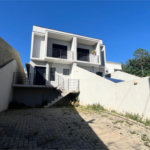 Sobrado à venda ou para alugar com 3 quartos, sendo 1 suíte, em Jardim dos Pinheiros, Atibaia, SP