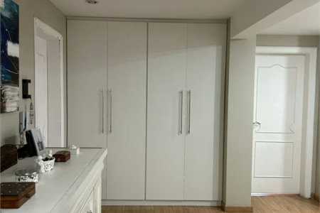 Apartamento à venda com 4 suítes em Real Parque, São Paulo, SP