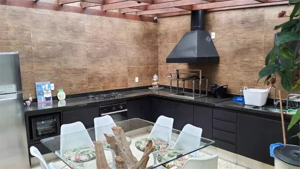 Casa à venda com 3 suítes no condomínio Metropolitan, São Paulo - SP