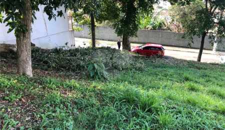 Terreno à venda em Horto, São Paulo, SP