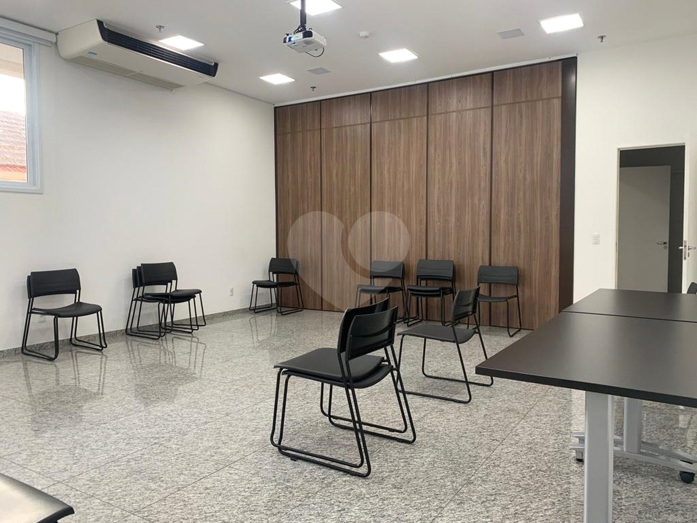 Sala à venda em Vila Guarani (z Sul), São Paulo, SP
