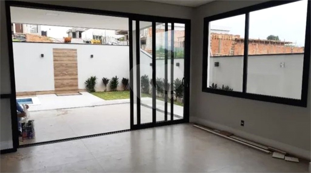 Casa à venda com 3 suítes no condomínio Mont'alcino, Valinhos - SP
