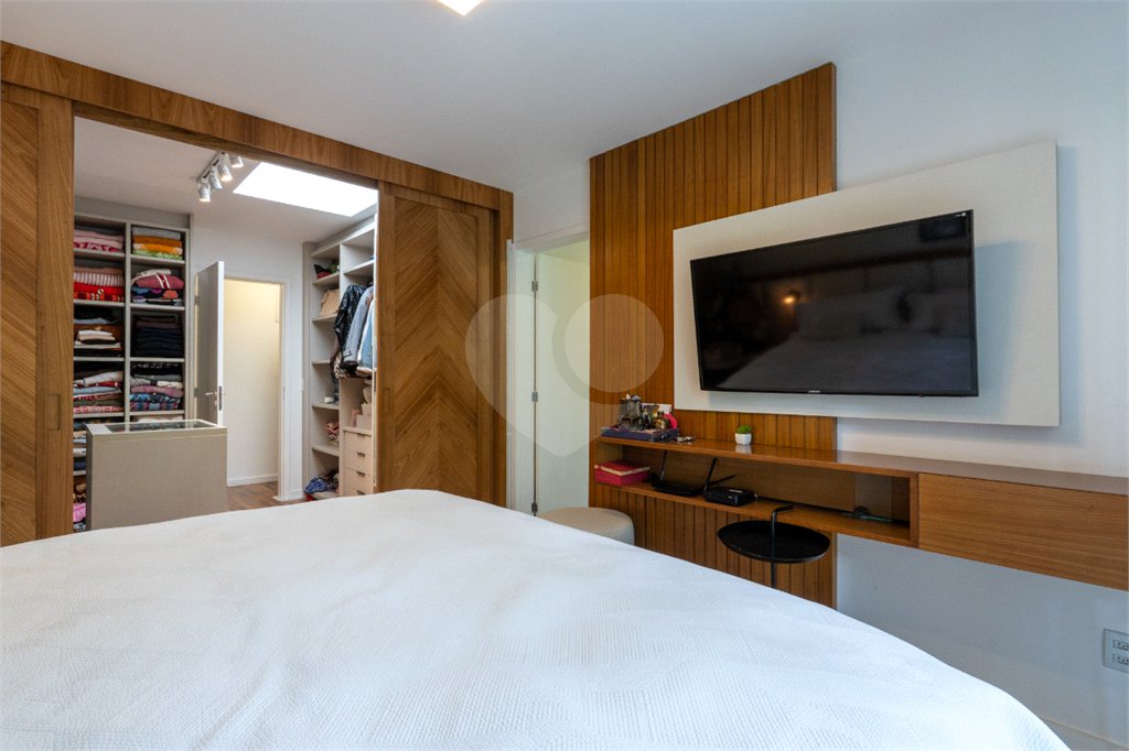 Casa à venda com 3 suítes no condomínio Modernne, São Paulo - SP