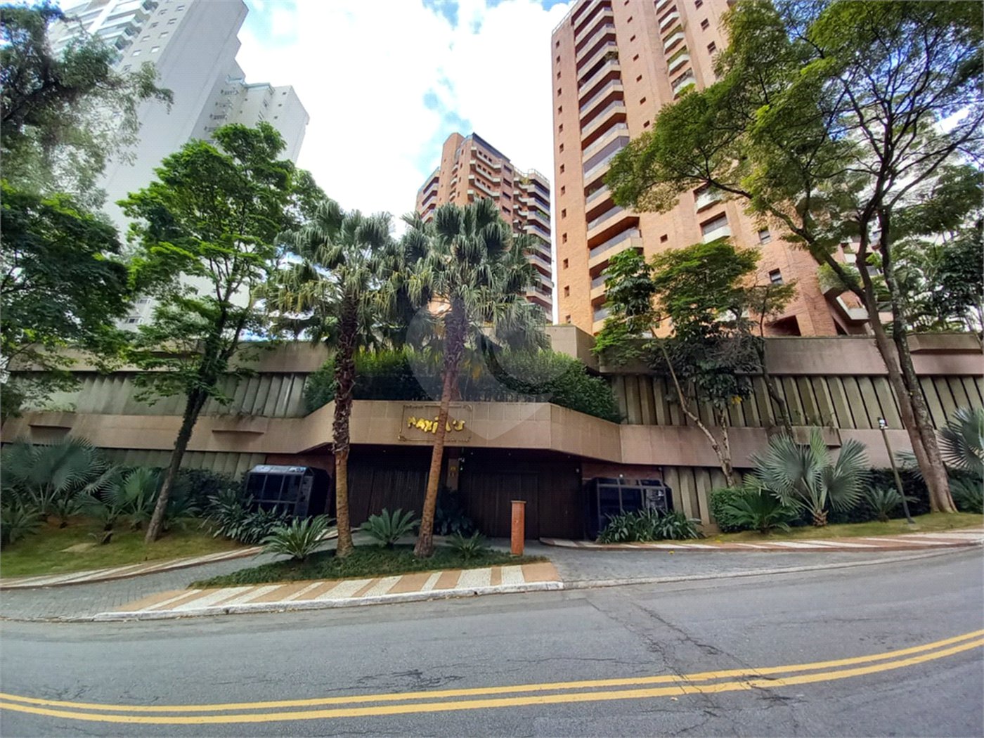 Apartamento à venda com 4 quartos, sendo 3 suítes, em Vila Andrade, São Paulo, SP