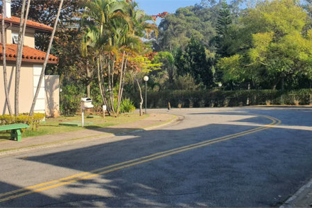 Casa à venda com 4 quartos, sendo 2 suítes, no condomínio Vila Panamericana, São Paulo - SP