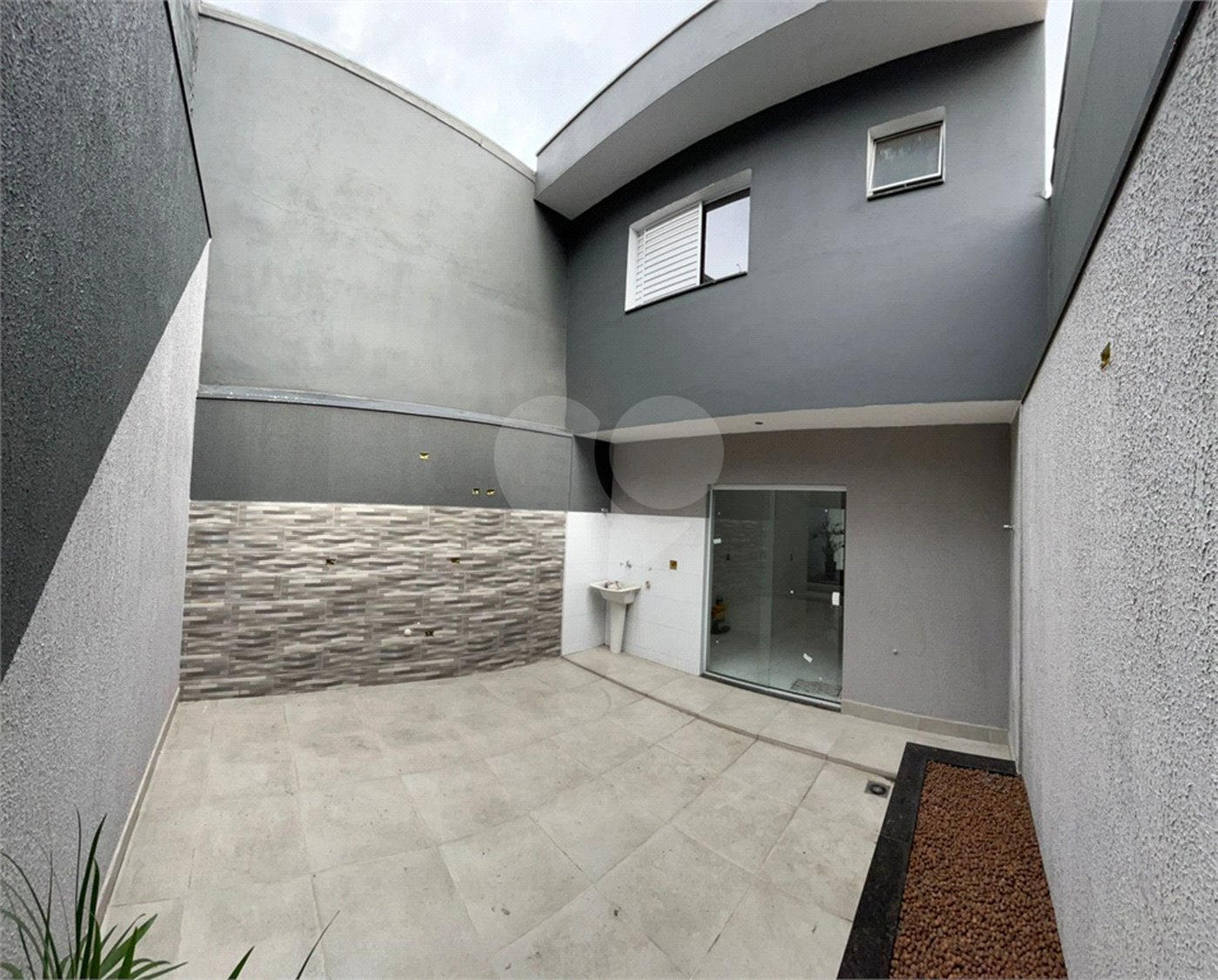 Casa à venda com 3 quartos, sendo 1 suíte,  em Vila Canero, São Paulo, SP