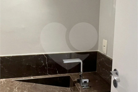 Apartamento à venda com 3 suítes em Água Branca, São Paulo, SP