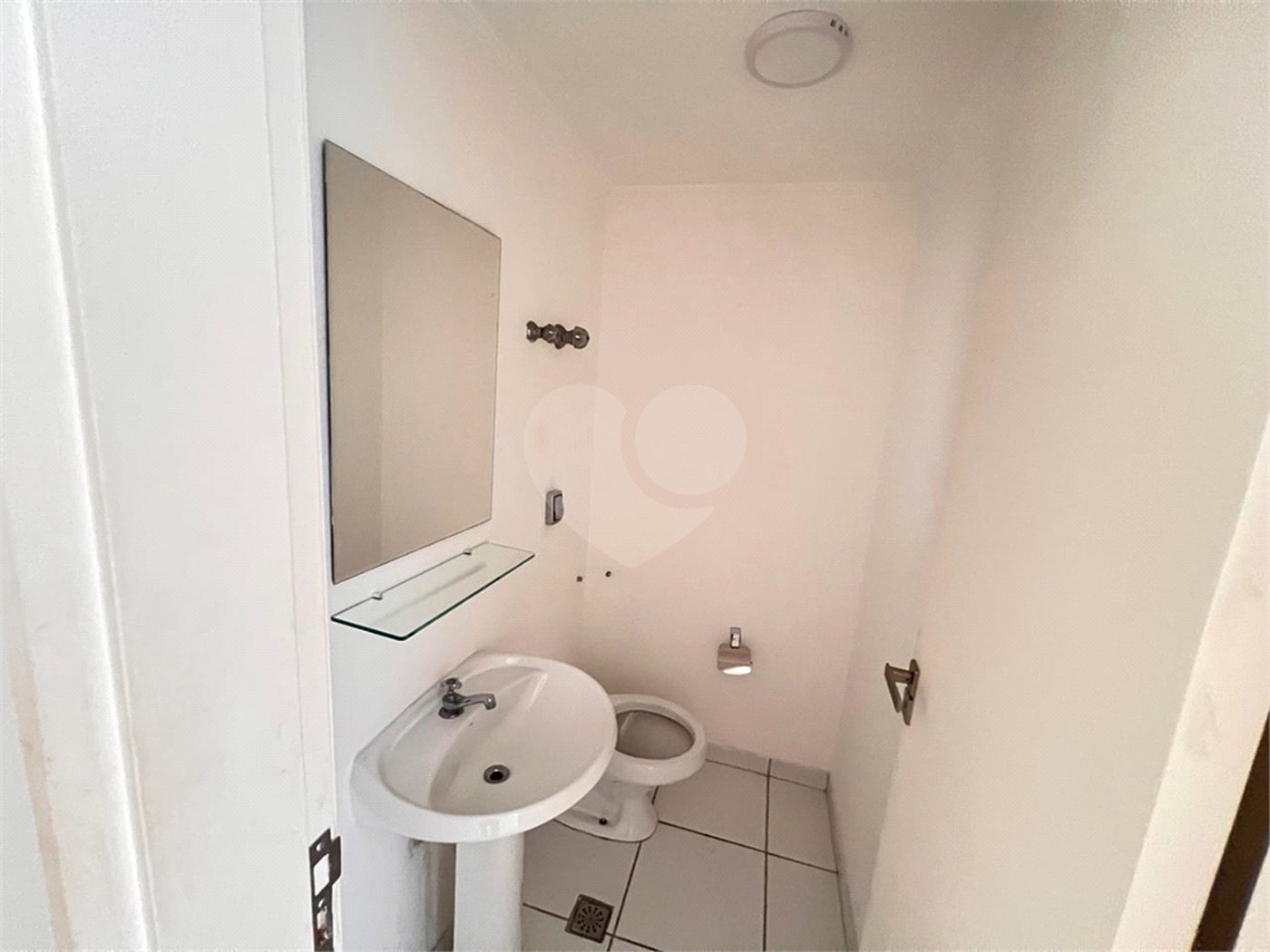 Apartamento à venda com 2 quartos em Moema, São Paulo, SP