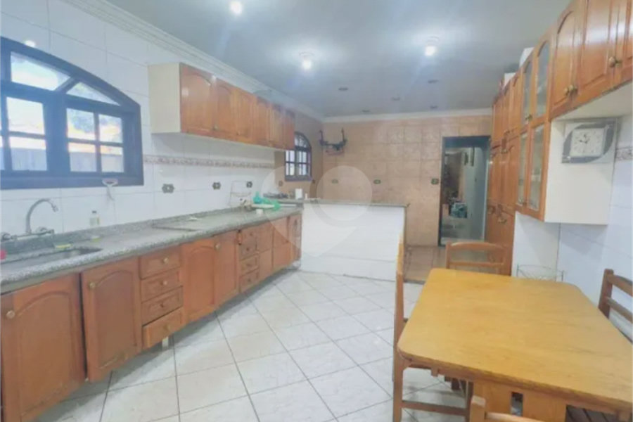 Sobrado à venda com 3 quartos em Vila Bonilha, São Paulo, SP