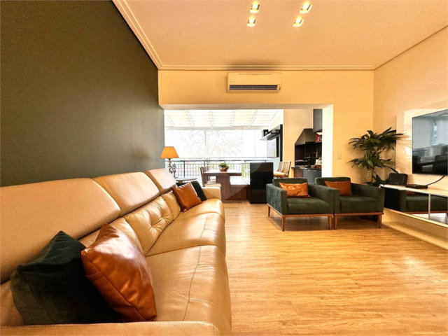 Apartamento à venda com 3 quartos, sendo 2 suítes,  em Tremembé, São Paulo, SP