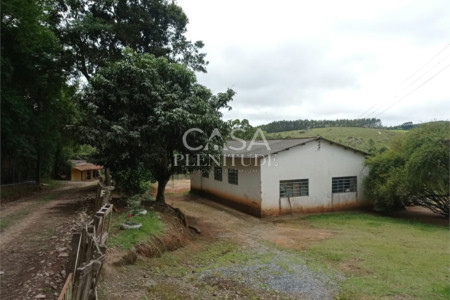 Sítio à venda com 2 quartos em Gramadão, São Miguel Arcanjo, SP