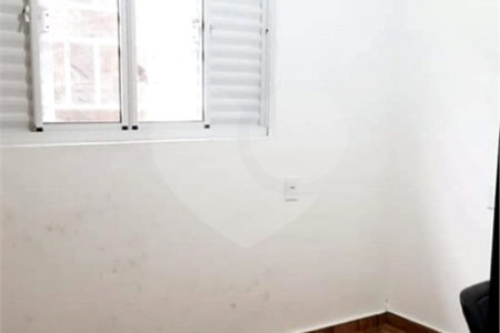 Casa à venda com 4 quartos, sendo 1 suíte, em Jardim Altos do Itavuvu, Sorocaba, SP