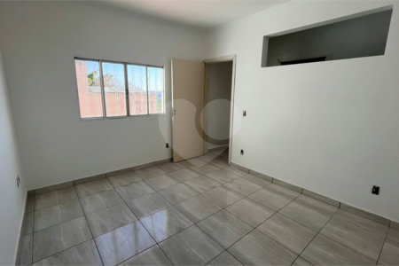 Casa à venda com 3 quartos, sendo 1 suíte,  em Boa Vista, Sorocaba, SP