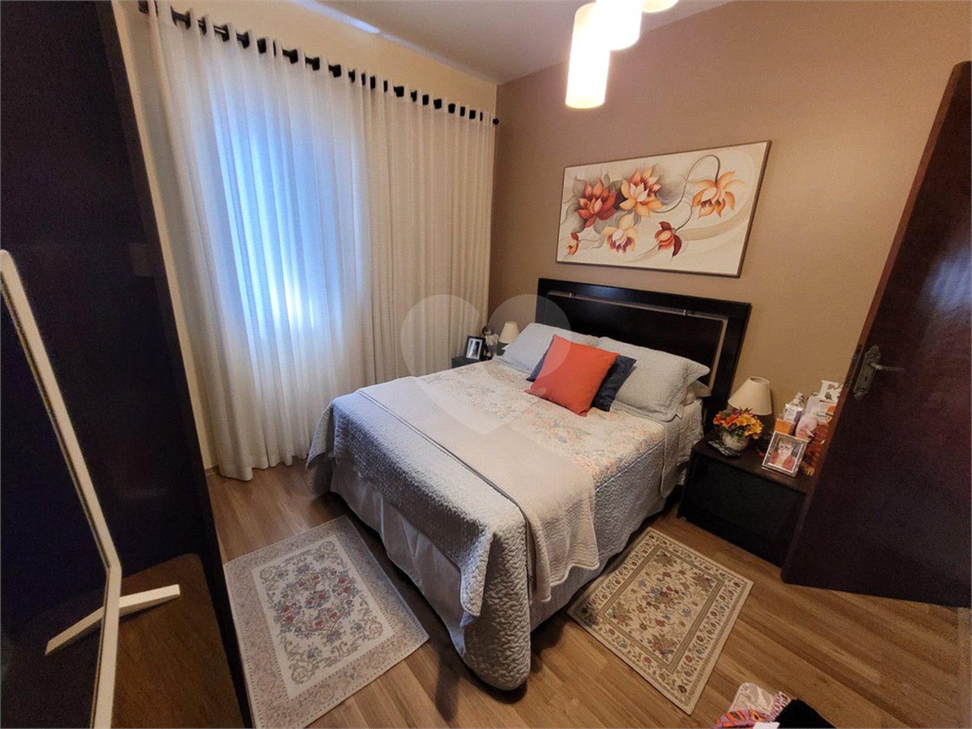 Sobrado à venda com 2 quartos em Vila Nivi, São Paulo, SP