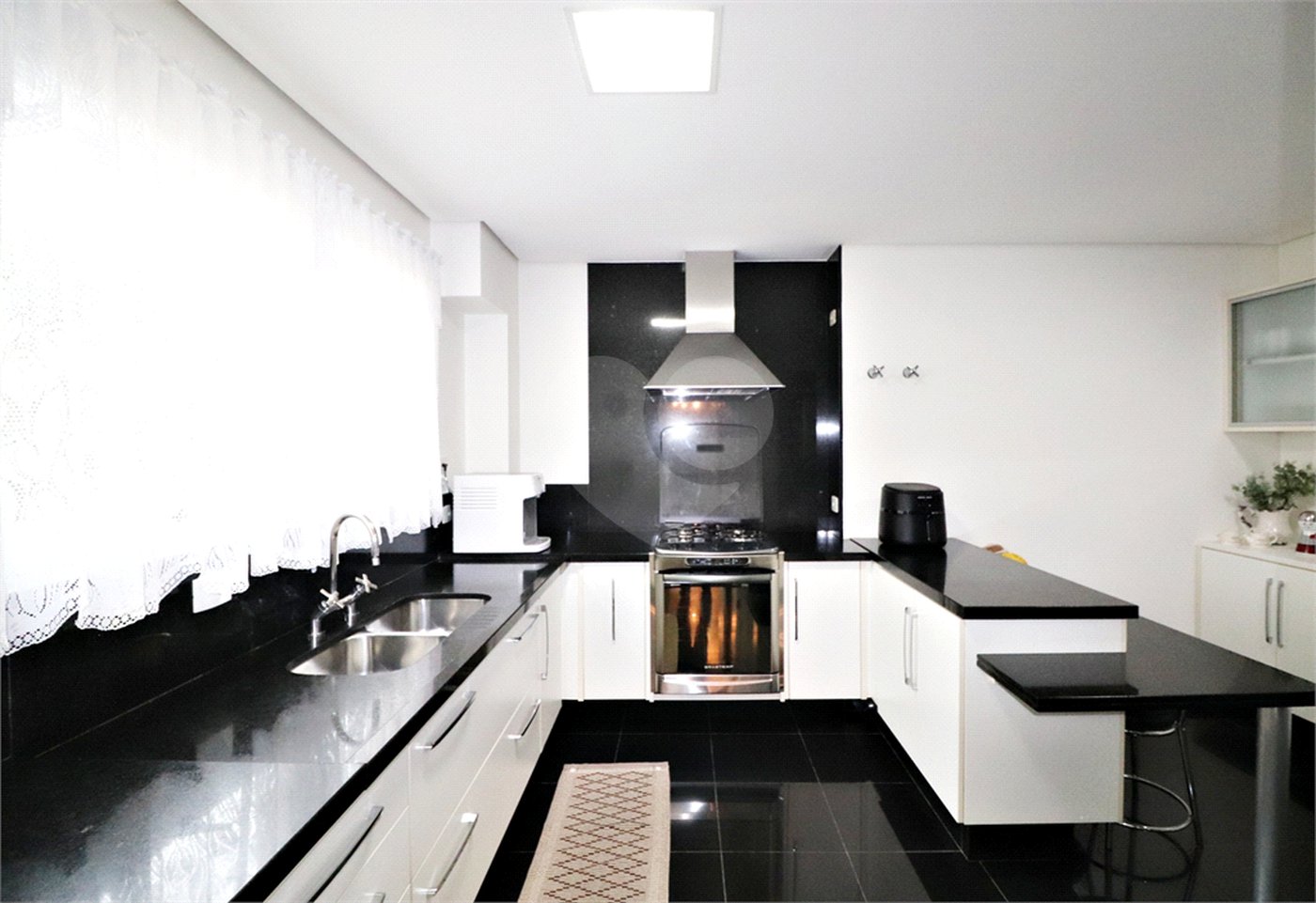 Apartamento à venda com 4 suítes em Santana, São Paulo, SP