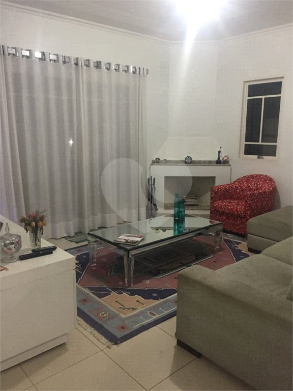 Sobrado à venda com 3 quartos, sendo 1 suíte, em Jardim do Lago, Atibaia, SP
