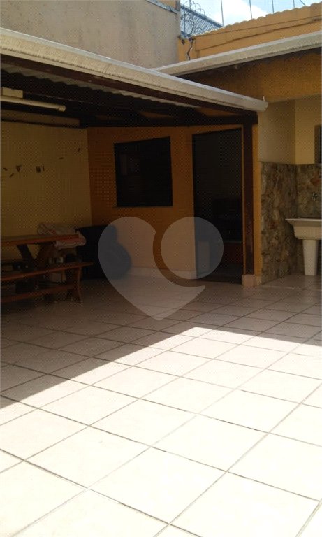 Sobrado à venda com 4 suítes em Vila Carrão, São Paulo, SP