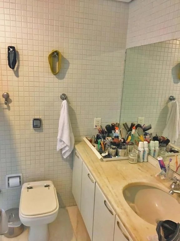 Apartamento para alugar com 4 quartos, sendo 3 suítes, em Jardim Londrina, São Paulo, SP