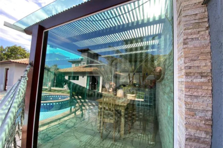 Casa à venda com 4 quartos, sendo 3 suítes,  em Praia Rasa, Armação dos Búzios, RJ