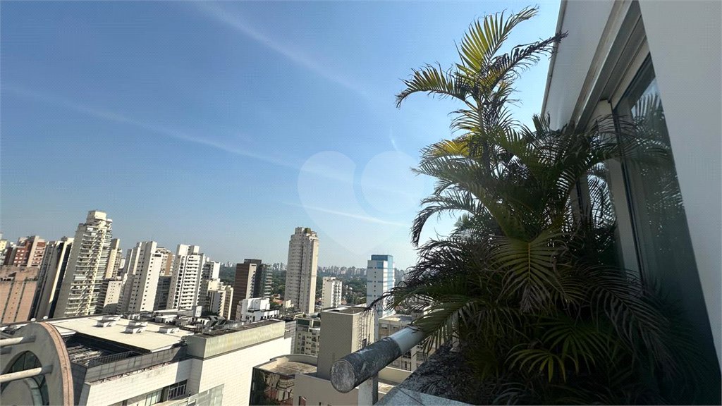 Apartamento à venda com 3 quartos, sendo 2 suítes, em Jardim Paulista, São Paulo, SP