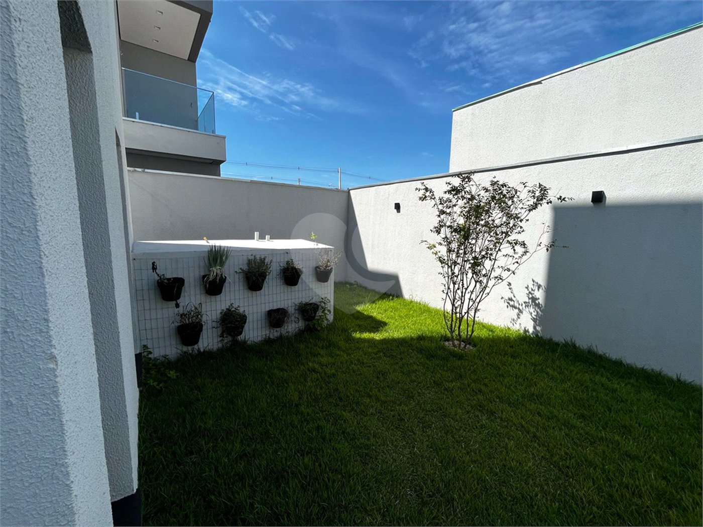 Casa à venda com 4 suítes no condomínio Florais do Parque, Cuiabá - MT