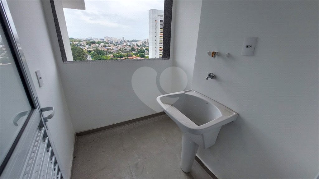 Apartamento à venda com 3 quartos, sendo 1 suíte,  em Butantã, São Paulo, SP