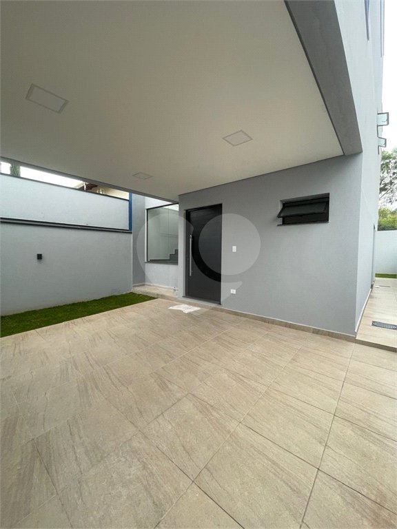 Sobrado à venda com 3 quartos, sendo 1 suíte, em Villa Di Cesar, Mogi das Cruzes, SP