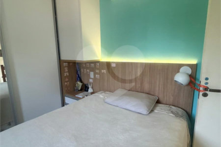 Casa à venda com 3 suítes no condomínio Braziliana, Valinhos - SP
