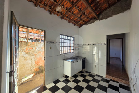 Casa à venda com 2 quartos em Jardim Vieira de Moraes, Itapetininga, SP