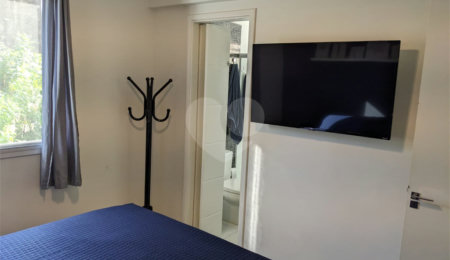 Apartamento à venda com 2 quartos, sendo 1 suíte,  em Jardim Rosa de Franca, Guarulhos, SP