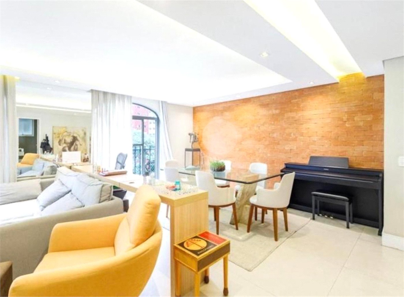 Apartamento à venda com 2 quartos, sendo 1 suíte,  em Jardim Paulista, São Paulo, SP
