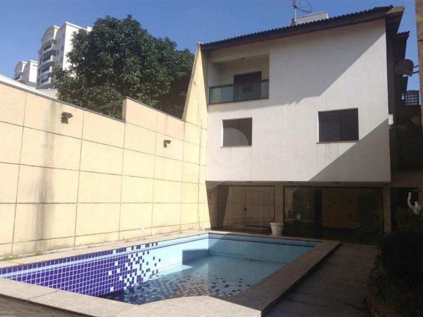 Casa à venda com 4 quartos, sendo 3 suítes, em Vila Maria Alta, São Paulo, SP
