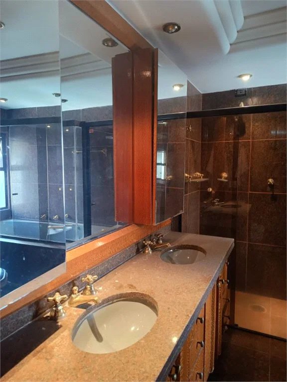 Apartamento à venda com 3 suítes em Vila Suzana, São Paulo, SP