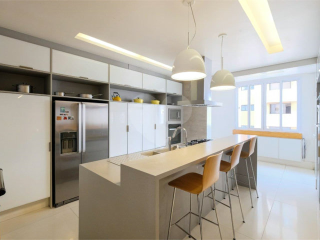 Apartamento à venda com 4 quartos, sendo 1 suíte,  em Jardim América, São Paulo, SP