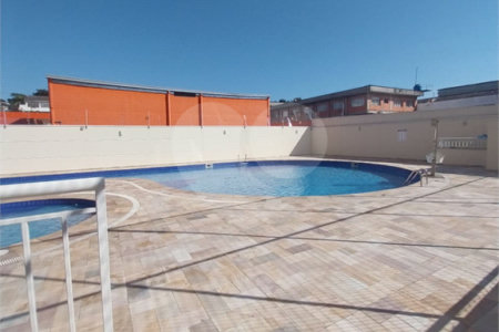 Apartamento à venda com 3 quartos, sendo 1 suíte, em Vila Rubens, Mogi das Cruzes, SP