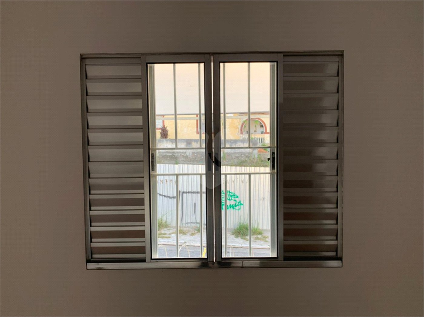 Sobrado à venda com 2 quartos em Tremembé, São Paulo, SP