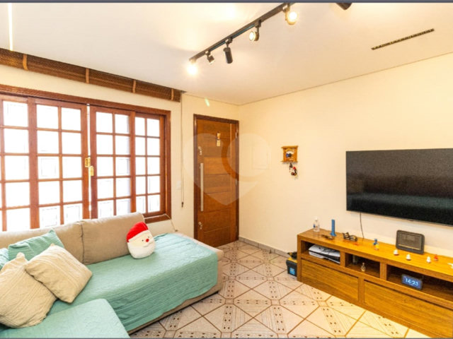 Casa à venda com 2 quartos, sendo 1 suíte,  no condomínio Colina de Goiás, São Paulo - SP